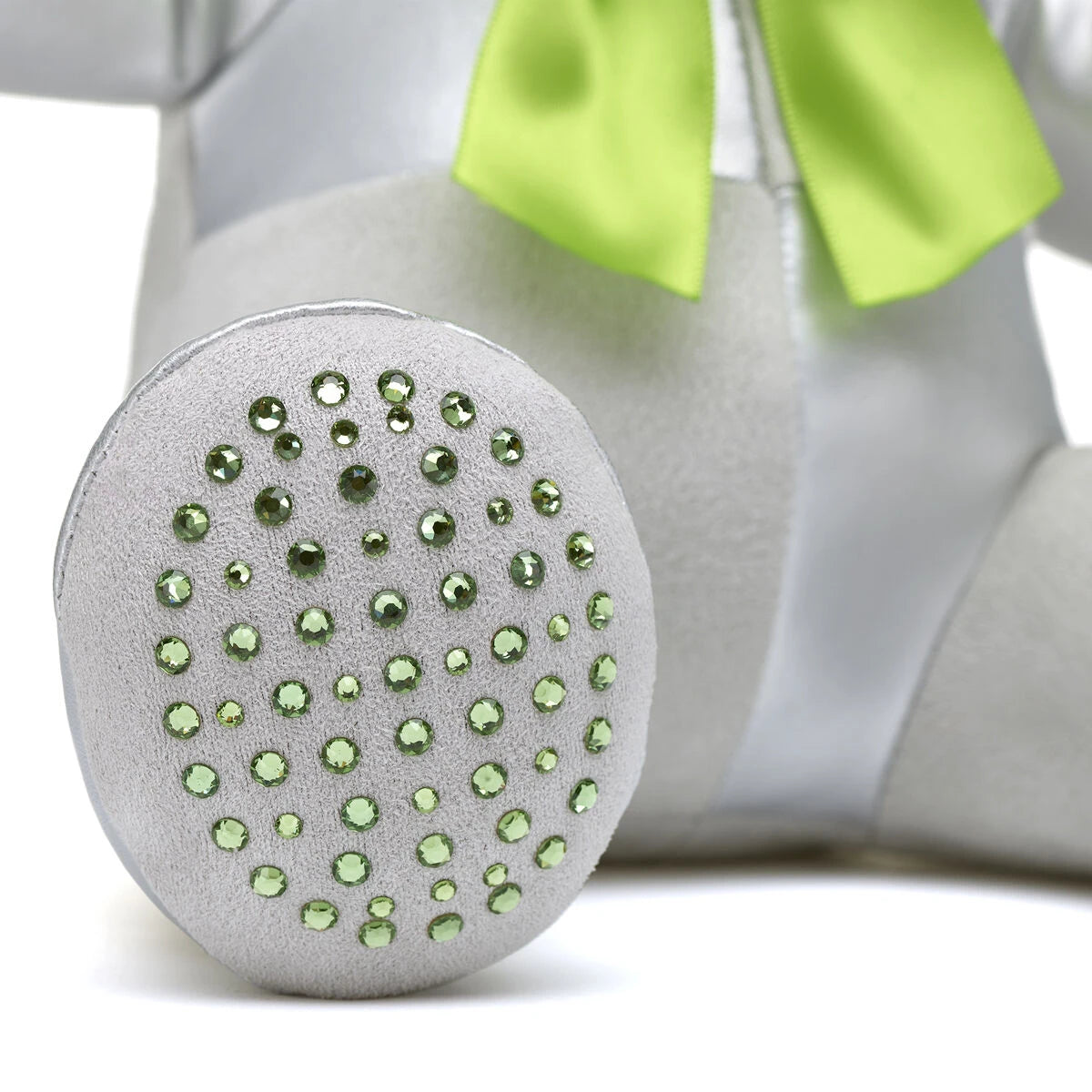 Birthstone Bear Featuring Swarovski® Peridot crystals | Build-A-Bear® - US 6975