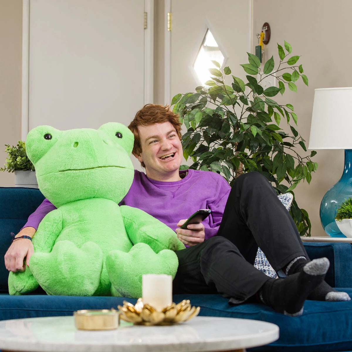 Giant Spring Green Frog Stuffed Animal | Build-A-Bear® - US 9913
